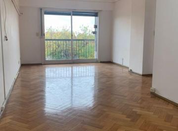 Departamento · 110m² · 4 Ambientes · Departamento en Alquiler en Banfield, Lomas de Zamora, G. B. a. Zona Sur