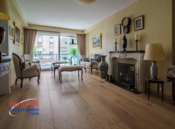 Departamento · 196m² · 3 Ambientes · 1 Cochera · Impecable Departamento Amoblado en Alquiler Sobre Av Alvear