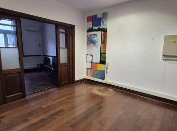 Departamento · 102m² · 4 Ambientes · Alquiler Depto. 4 Amb. Monserrat Estilo Clásico