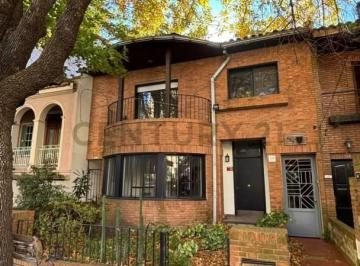 Casa · 165m² · 4 Dormitorios · Venta PH Tipo Casa 5 Amb Vicente Lopez con Terraza y Patio