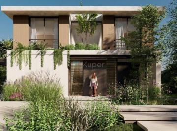 Casa · 261m² · 5 Ambientes · 1 Cochera · Casa en Venta en Castaños, Nordelta, Tigre