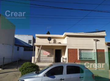 Casa · 5 Ambientes · 2 Cocheras · Casa en Villa Regina