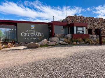 Terreno · 2503m² · Terreno en Venta en Barrio Privado Altos de La Crucesita