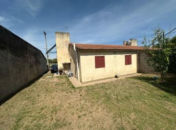 Casa · 75m² · 4 Ambientes · 1 Cochera · Venta Casa 3 Dorm. Bower Córodba