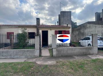 Casa · 75m² · 4 Ambientes · 1 Cochera · Venta Casa 3 Dorm. Bower Córodba