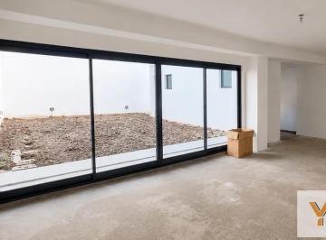 Local comercial · 150m² · 1 Ambiente · Local en Alquiler - 1 Baño - Colegiales