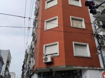 Departamento · 80m² · 4 Ambientes · Departamento en Venta - 3 Dorm. 2 Baños - Monserrat