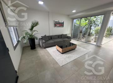 PH · 150m² · 4 Ambientes · 2 Cocheras · Casa/ph en Ituzaingó