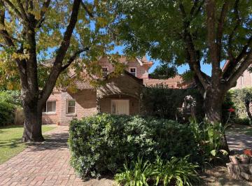 Casa de 6 ambientes, Pilar · Casa Familiar en Club de Campo Pueyrredón