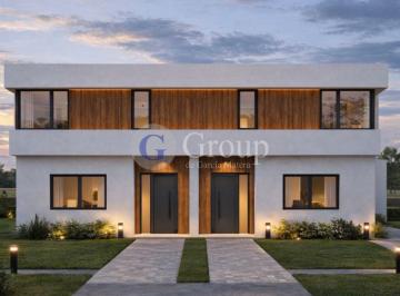 Casa · 140m² · 5 Ambientes · 1 Cochera · Casa Dúplex en Venta en Springpark Pilar, Pilar, G. B. a. Zona Norte