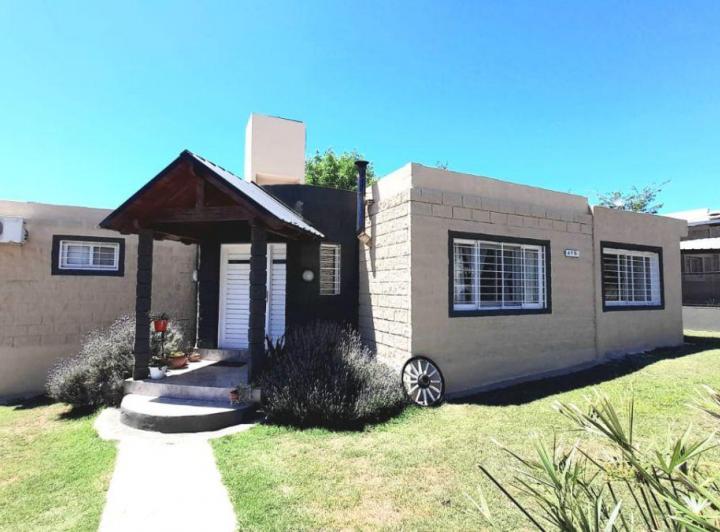 Casa · 224m² · 6 Ambientes · 1 Cochera