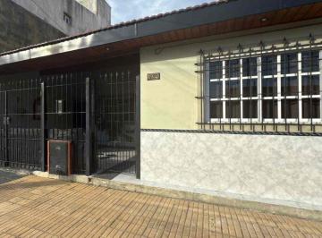 Casa · 78m² · 4 Ambientes · 1 Cochera · Venta Casa 4 Ambientes Villa Ballester