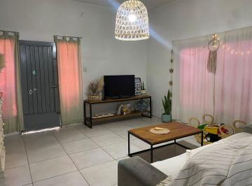 PH · 116m² · 4 Ambientes · Venta PH 4 Ambientes en Berazategui con Patio