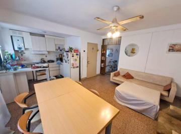 Departamento · 61m² · 3 Ambientes · Departamento Venta 2 Dormi con Balconada Bv Oroño