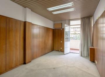 Oficina comercial · 137m² · Amplia Oficina en Excelente Ubicación.