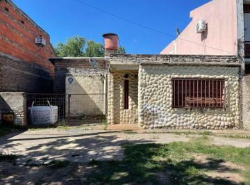 Casa · 70m² · 3 Ambientes · Casa en Venta Fisherton
