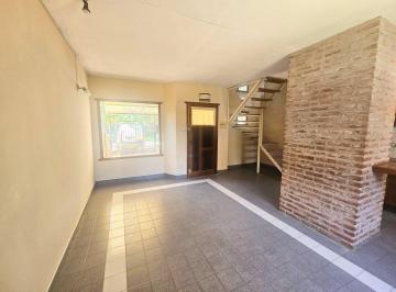 Casa · 64m² · 3 Ambientes · 1 Cochera · Casa 3 Ambientes Venta Moreno Cochera Apto Credito