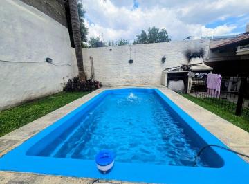 Casa · 80m² · 3 Ambientes · 2 Cocheras · Venta Casa 3 Amb Villa Ballester Pileta Terraza