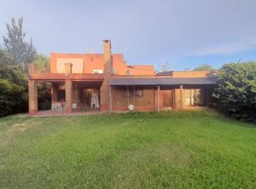 Casa · 120m² · 5 Ambientes · 1 Cochera · Venta - Casa 2/3 Dorm. - Villa California