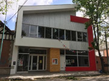 Local comercial · 829m² · 5 Ambientes · Local en La Perla
