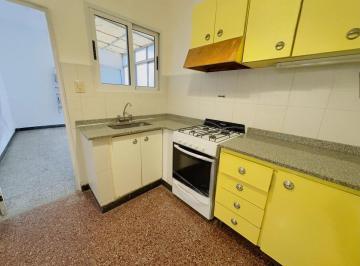 Departamento · 84m² · 3 Ambientes · En Venta PH 3 Ambientes, Patio, V. del Parque