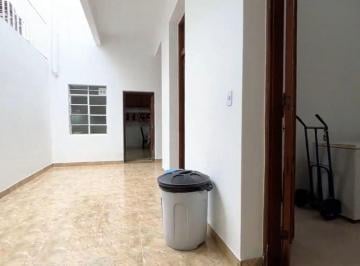 Oficina comercial · 330m² · Oficina Alquiler Villa del Parque Patio Terraza