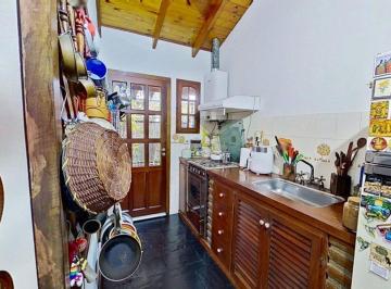 Casa · 80m² · 3 Ambientes · 1 Cochera · Casa de 3 Ambientes en Venta en Ezpeleta