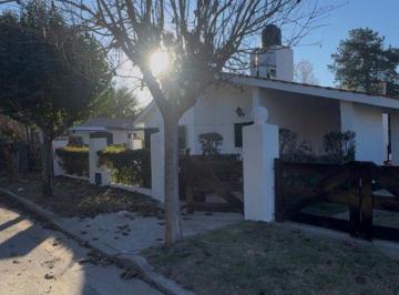 Casa de 4 ambientes, Villa Carlos Paz · Casa de 2 Dor con 2 Cocheras y Pileta Villa Carlos Paz