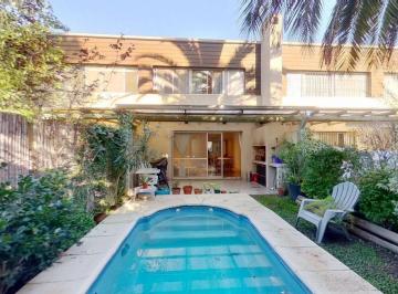 Casa · 98m² · 4 Ambientes · 1 Cochera · Venta Duplex 4 Amb Jardín/pileta/cochera en Pilar