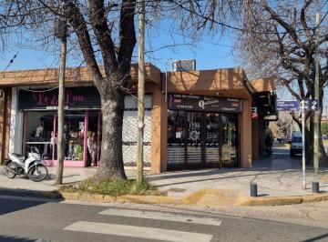 Local comercial · 199m² · Dos Locales en Venta, Uno Gastronomico en Beccar