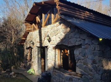 Casa · 129m² · 4 Ambientes · 1 Cochera · Oportunidad! Casa de Piedra en El Volcán, San Luis