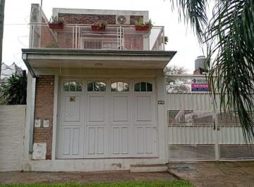Casa · 105m² · 5 Ambientes · 1 Cochera · Casa 3 Dorm. en 2 Plantas, Concordia