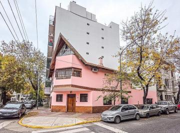 Casa · 280m² · 6 Ambientes · 2 Cocheras · Venta Casa 4 Dorm. Lote Propio en Esquina 2 Plantas Terraza Garage Almagro