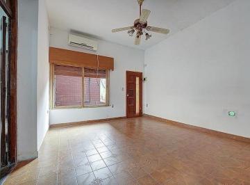 Departamento · 184m² · 3 Ambientes · Departamento PH 3 Ambientes Tipo Casa a Reciclar con 2 Patios Apto Credito en Lanus Este