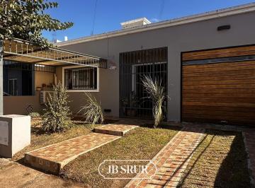 Casa · 130m² · 4 Ambientes · 2 Cocheras · Casa 2 Dorm. en Venta Spilimbergo / Chacra Norte
