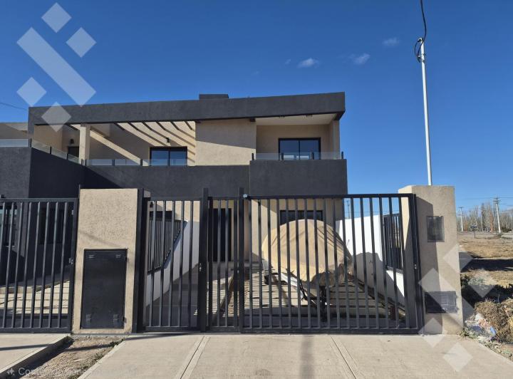 PH · 130m² · 5 Ambientes · 1 Cochera