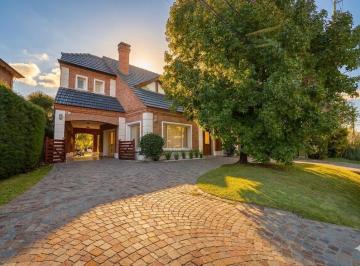 Casa · 200m² · 5 Ambientes · 5 Cocheras · Venta Casa Pileta Country Banco Provincia