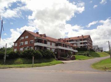 Departamento · 86m² · 3 Ambientes · 1 Cochera · 1 - Edmundo Pratti 1655 Pb 011