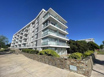 Departamento · 48m² · 1 Dormitorio · 1 Cochera · 1 - Blanes Viale 12 3° 310