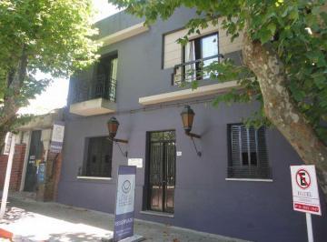 Casa · 268m² · 9 Dormitorios · Hotel en Calle 18 de Julio - Colonia del Sacramento