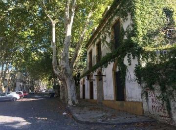 Terreno · 806m² · Rivadavia (Barrio Histórico) 220