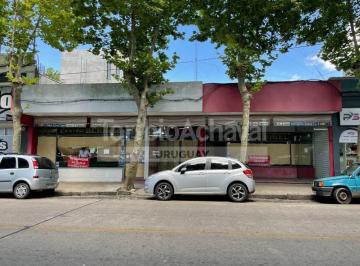 Local comercial · 586m² · 1 - Av Gral. Artigas