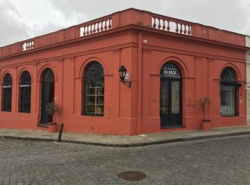 Local comercial · 180m² · 4 Ambientes · Muy Buen Local Comercial en Barrio Histórico de Colonia