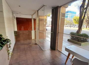 Oficina comercial · 43m² · 2 Ambientes · Vicente López - Apto Profesional - Impecable Dpto. 2 Amb con Patio!