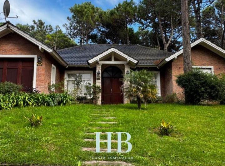Casa · 170m² · 5 Ambientes