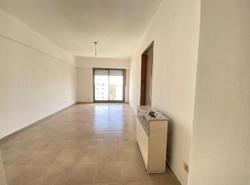 Departamento · 67m² · 4 Ambientes · Departamento en Venta La Plata 3 Dorm.