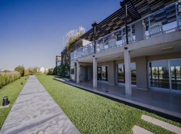 Departamento · 43m² · 1 Ambiente · Monoambiente en Edificio de Categoria, Balcón con Hermosa Vista Abierta. Full Amenitis.