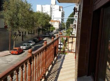 Departamento · 50m² · 2 Ambientes · Departamento en Alquiler - 1 Dormitorio 1 Baño - Mar del Plata