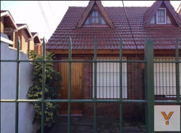 Casa · 54m² · 3 Ambientes · 1 Cochera · Casa en Venta 2 Dorm. 1 Baño - 78 m² Totales - Santa Teresita