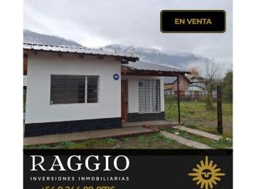Casa · 100m² · 4 Ambientes · 2 Casas en El Bolsón, Barrio Arrayanes (So - 100)